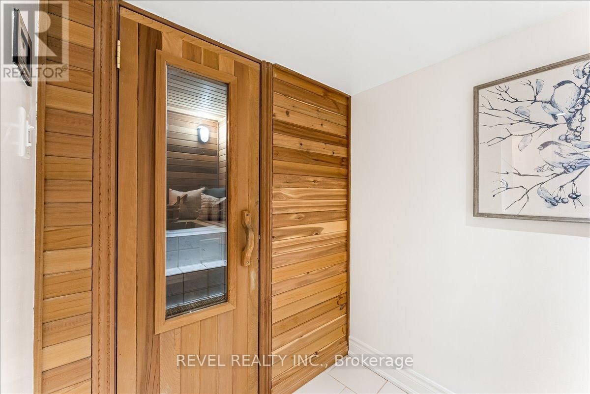 30 LINDERWOOD DRIVE Image 33