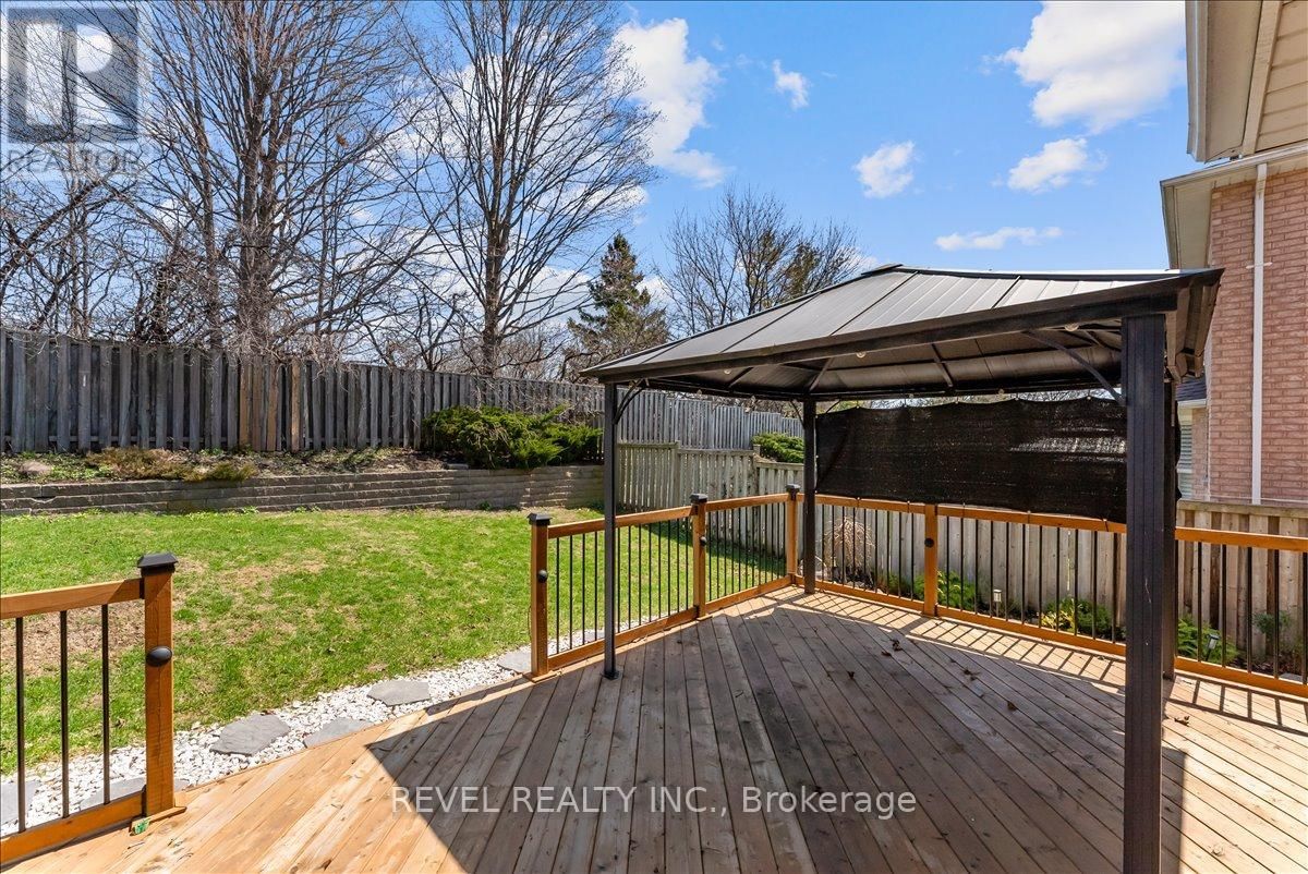 30 LINDERWOOD DRIVE Image 37