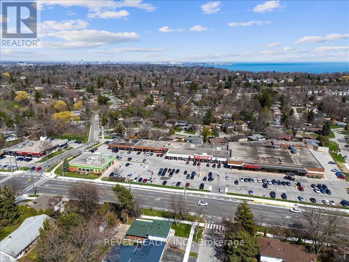 30 LINDERWOOD DRIVE Image 43