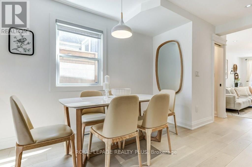 55 RHODES AVENUE Image 12