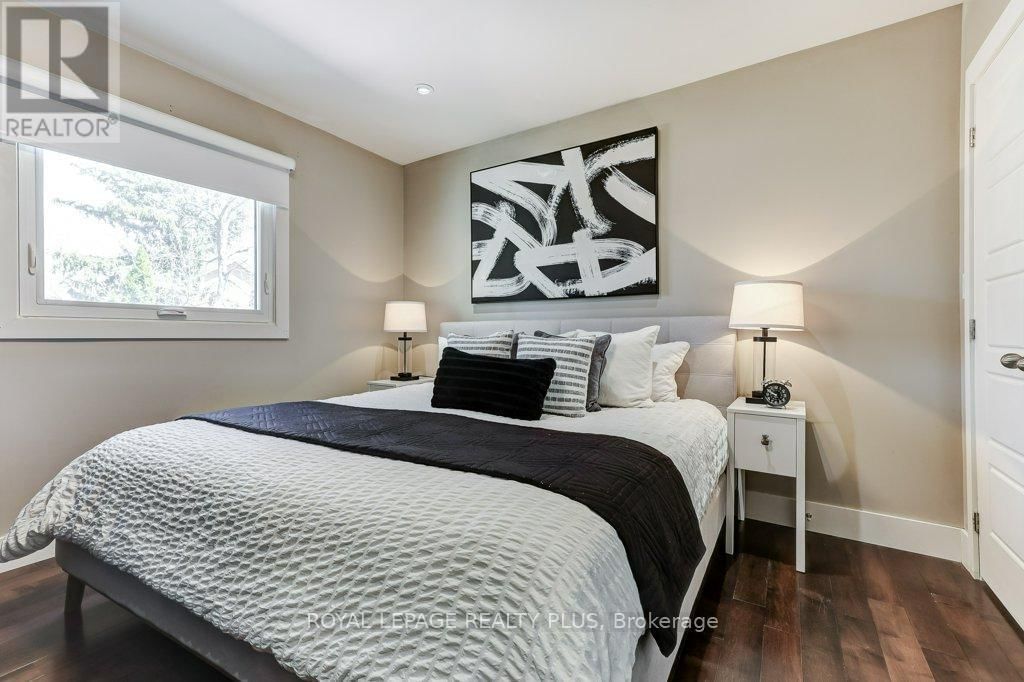 55 RHODES AVENUE Image 25