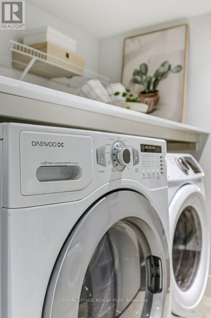 55 RHODES AVENUE Image 29