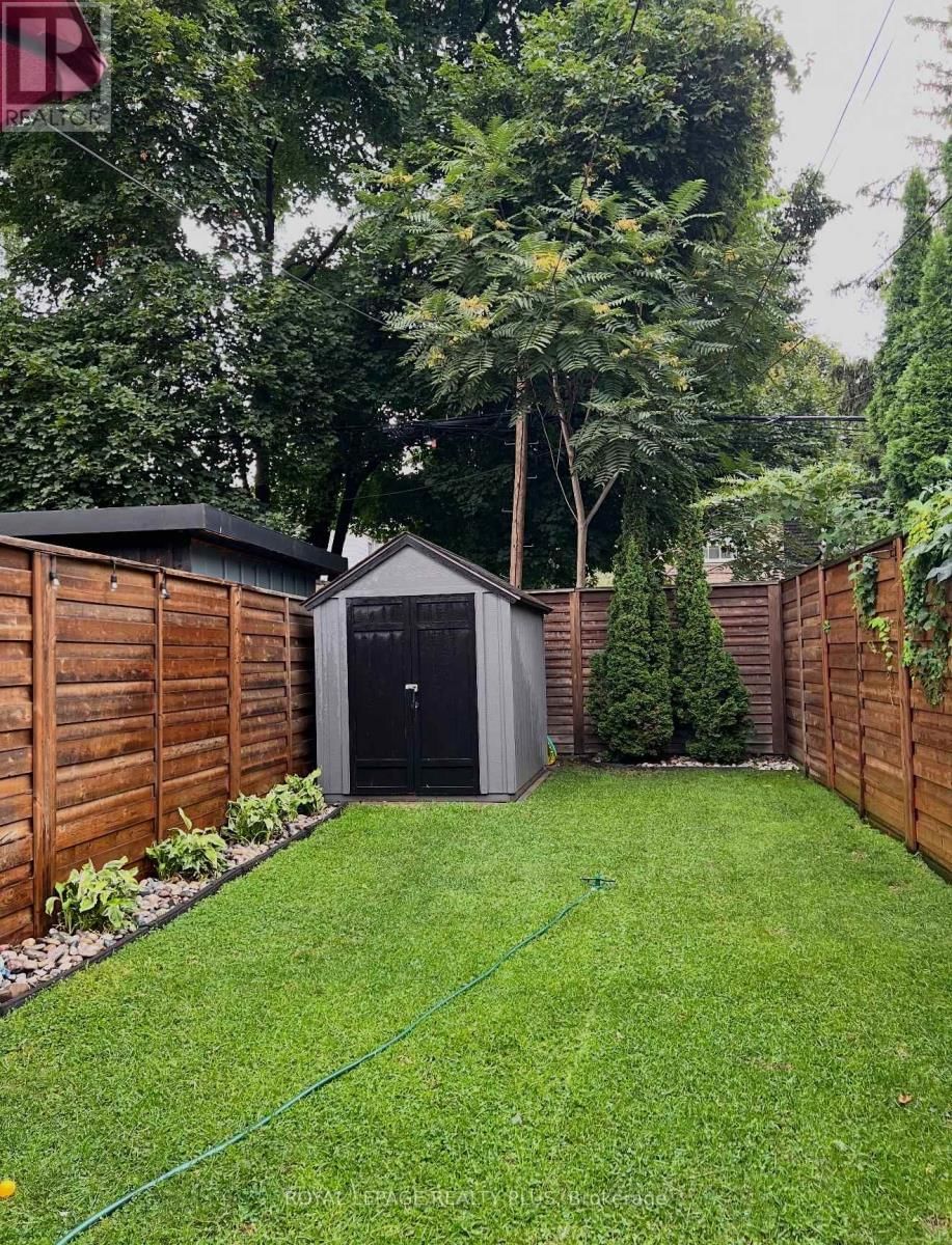 55 RHODES AVENUE Image 32