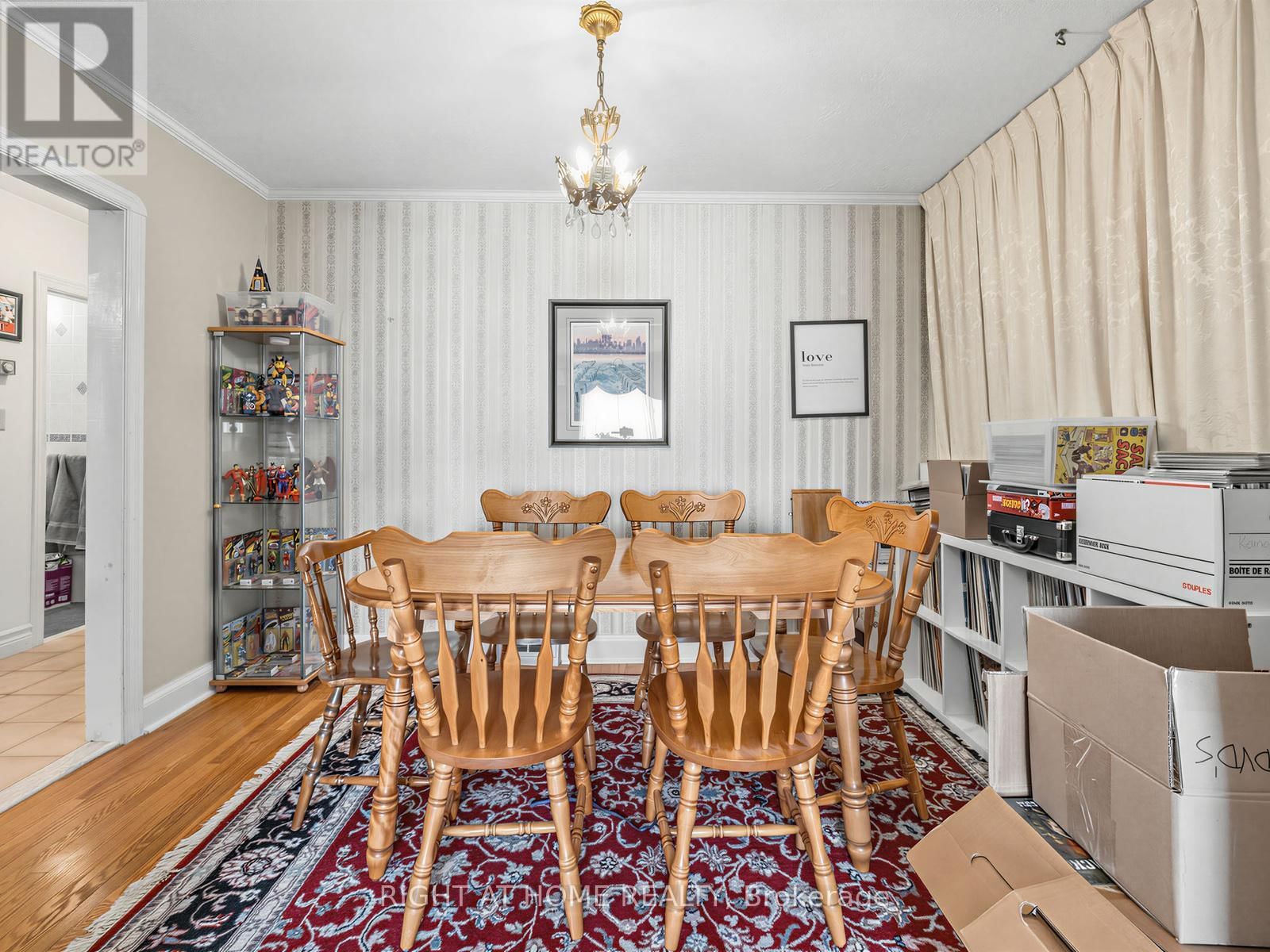 524 COLBORNE STREET EAST Image 10