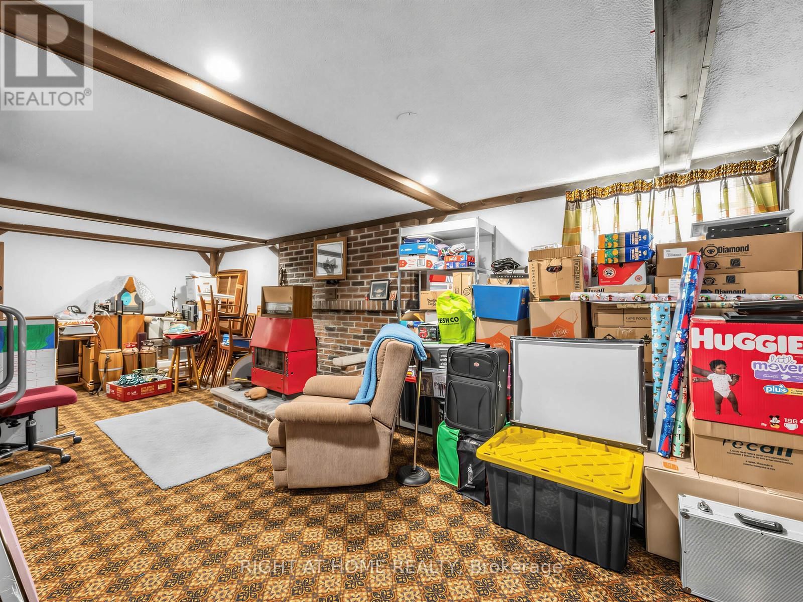 524 COLBORNE STREET EAST Image 22