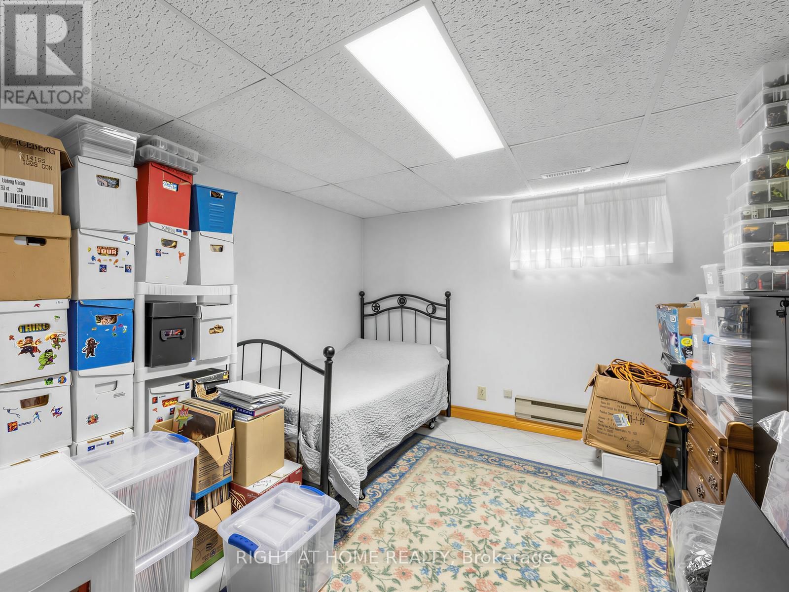 524 COLBORNE STREET EAST Image 29