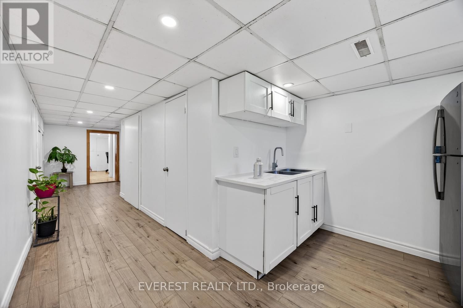 80 NELSON STREET Image 25