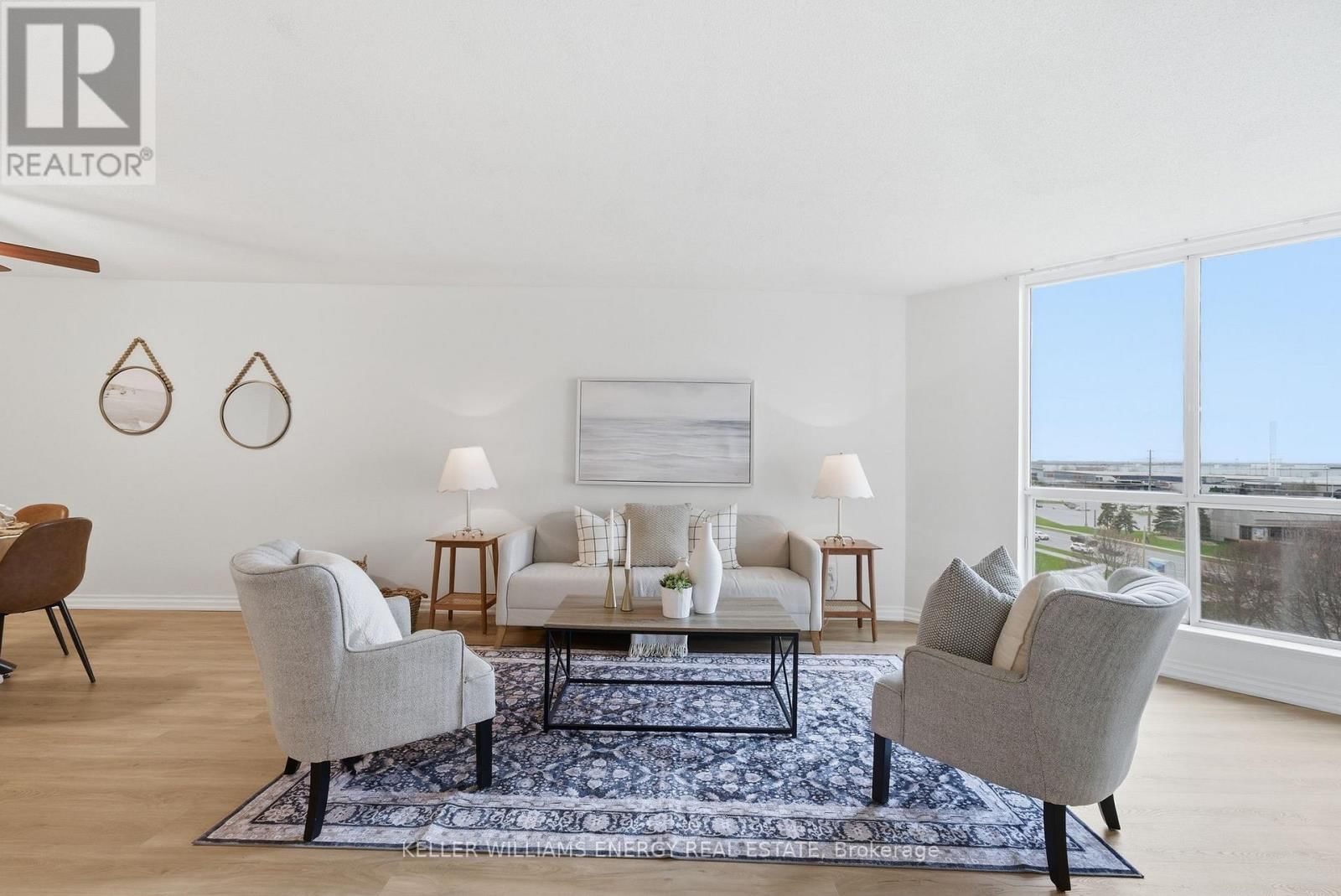 610 - 360 WATSON STREET WEST Image 1