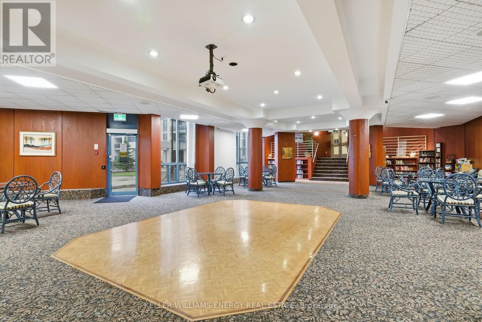 610 - 360 WATSON STREET WEST Image 19