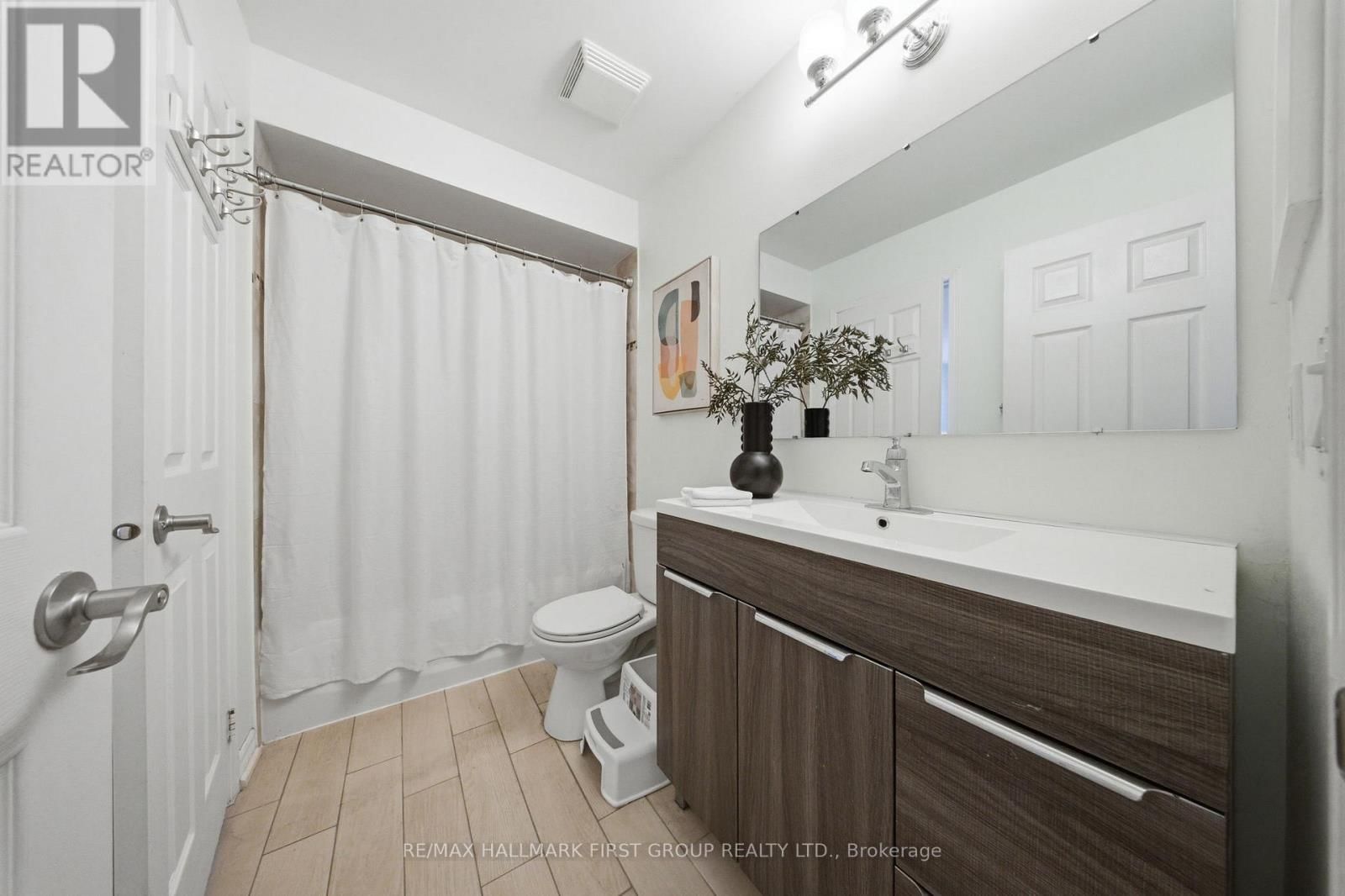 26 TROWELL LANE Image 15