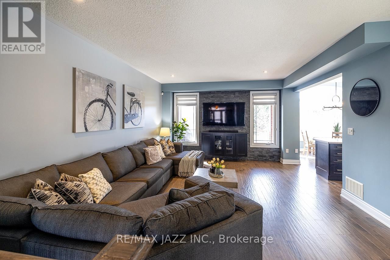 43 ELMER ADAMS DRIVE Image 6