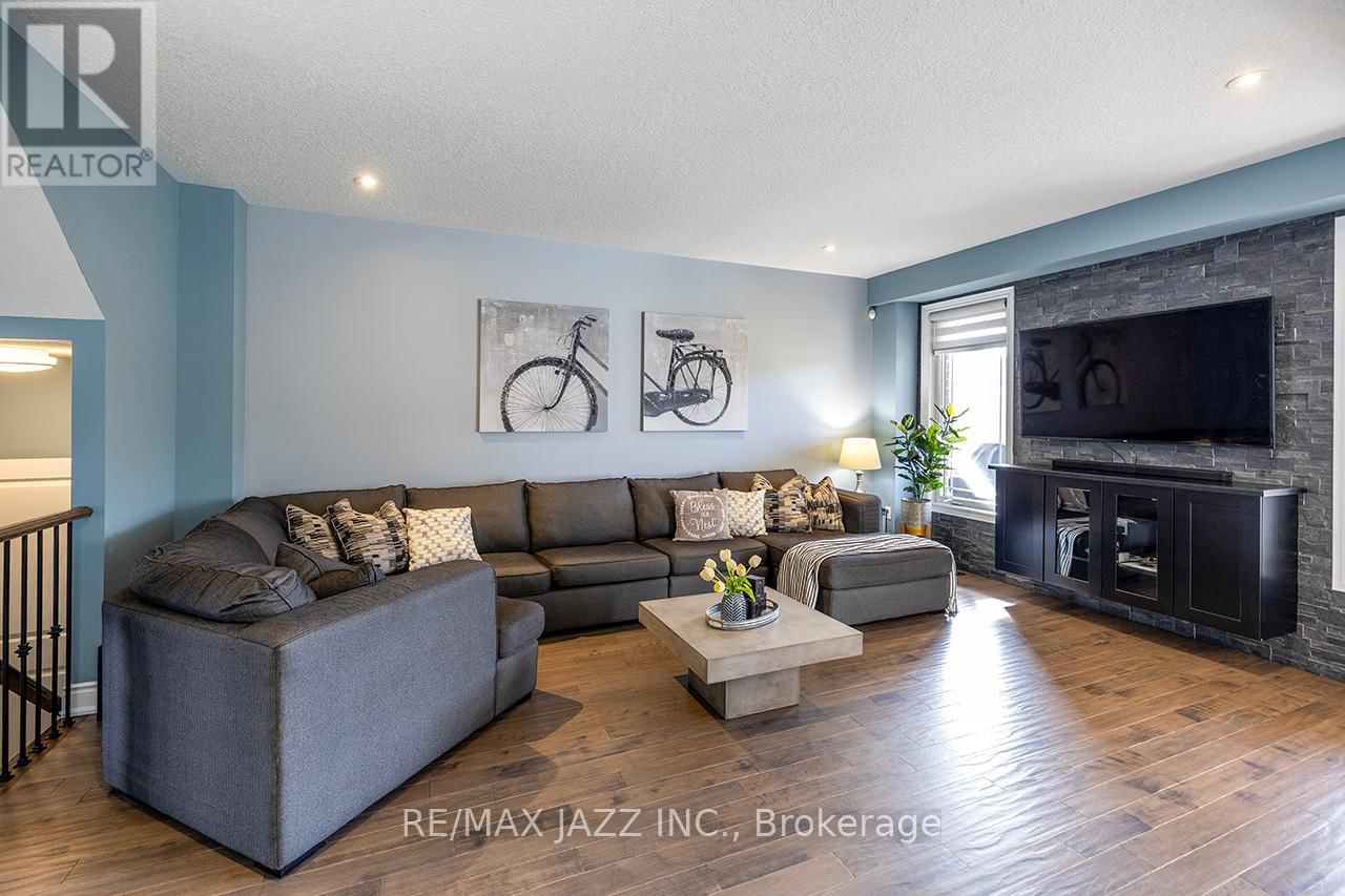 43 ELMER ADAMS DRIVE Image 7