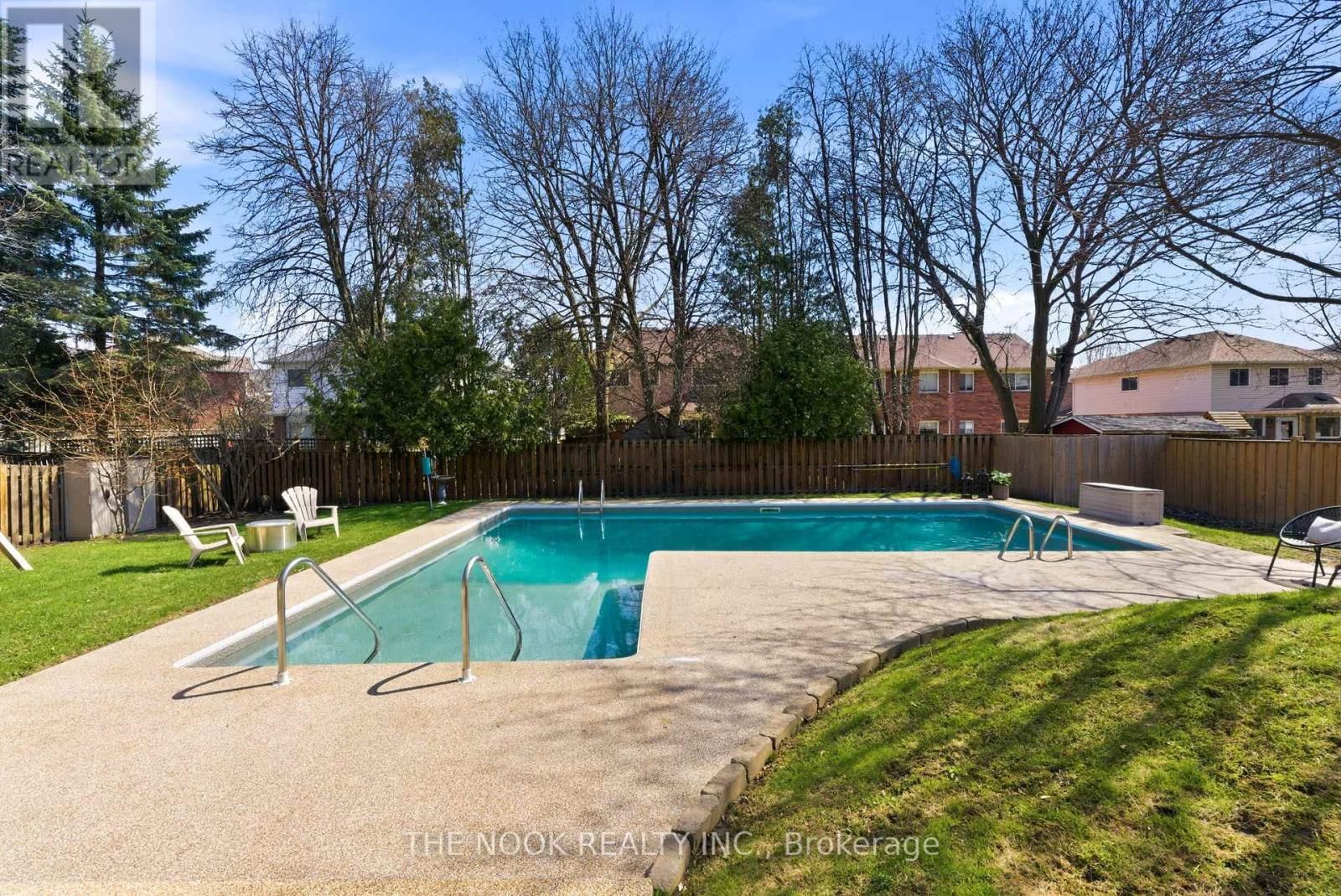 159 LIBERTY STREET NORTH Image 10