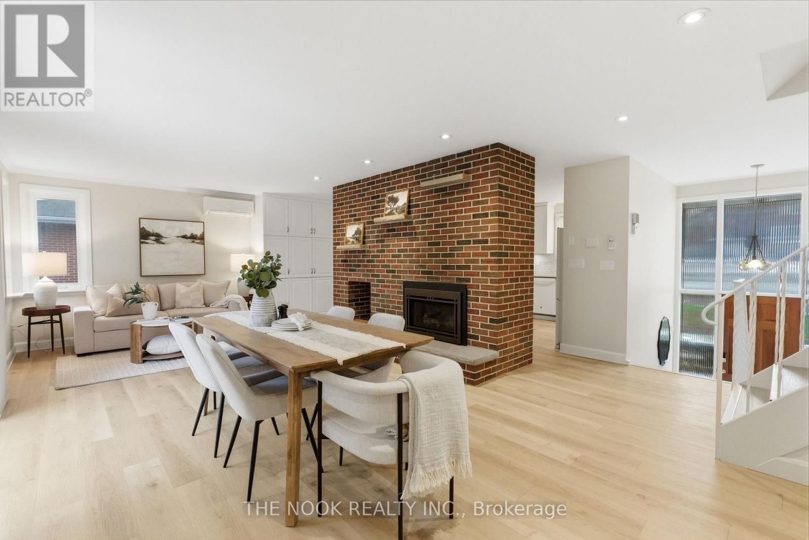 159 LIBERTY STREET NORTH Image 21