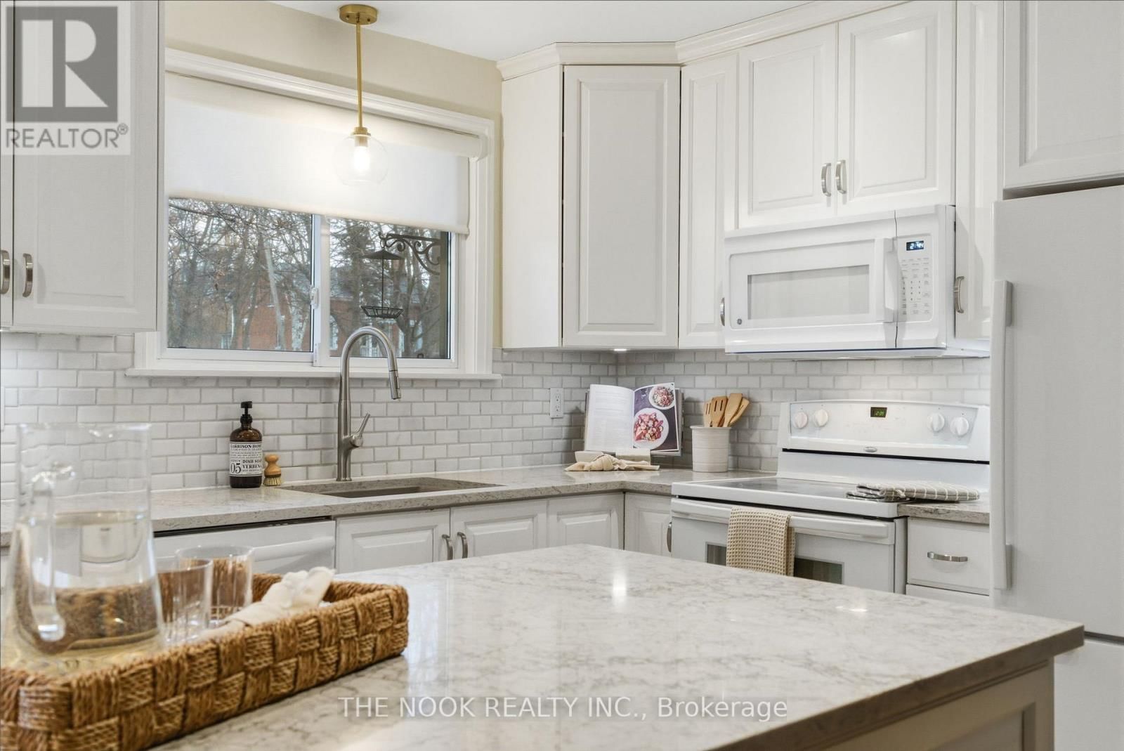 159 LIBERTY STREET NORTH Image 28