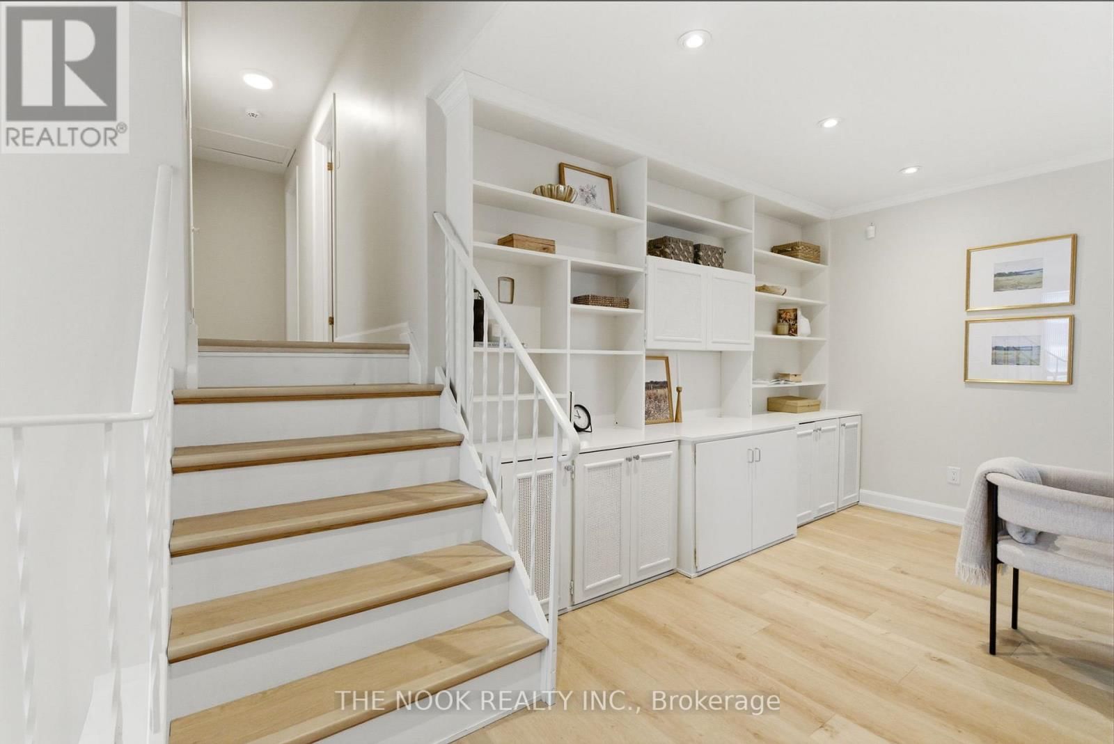 159 LIBERTY STREET NORTH Image 34