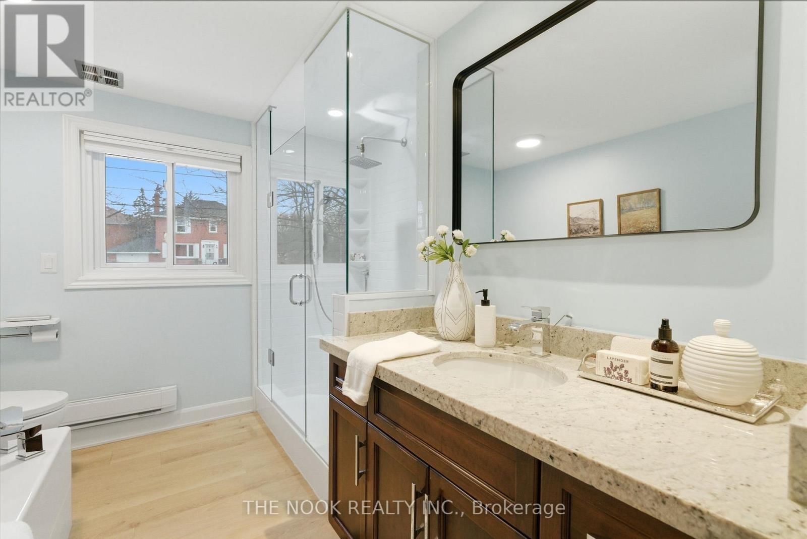 159 LIBERTY STREET NORTH Image 38