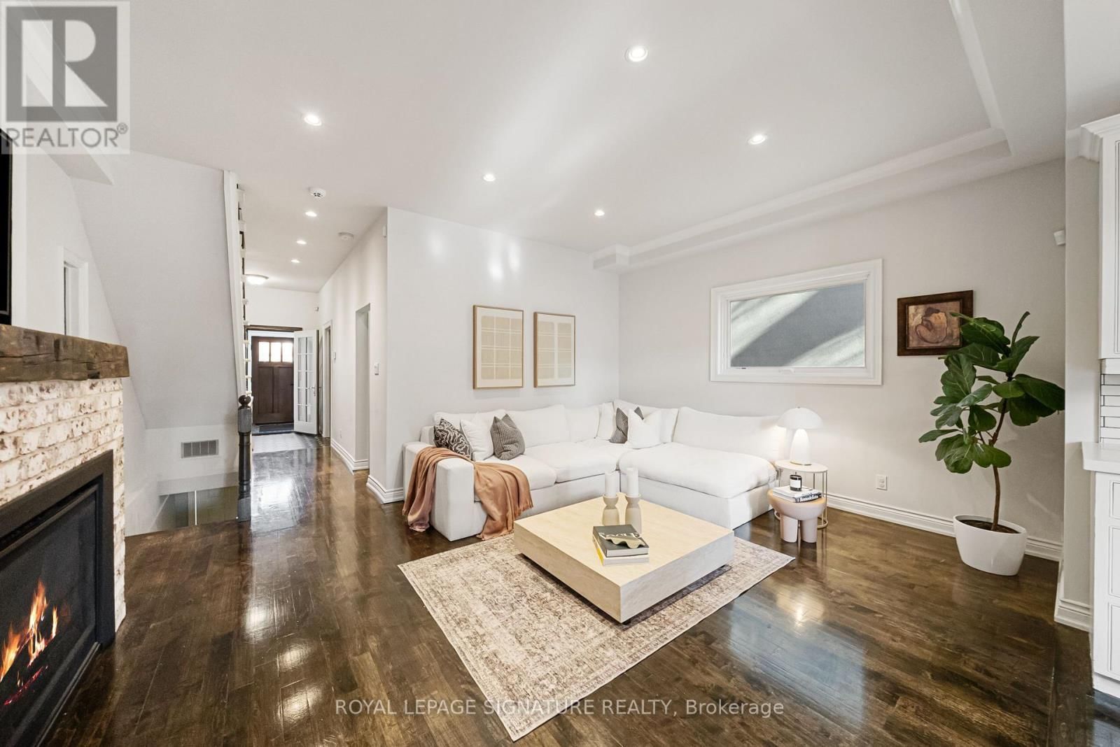 220 WESTLAKE AVENUE Image 13