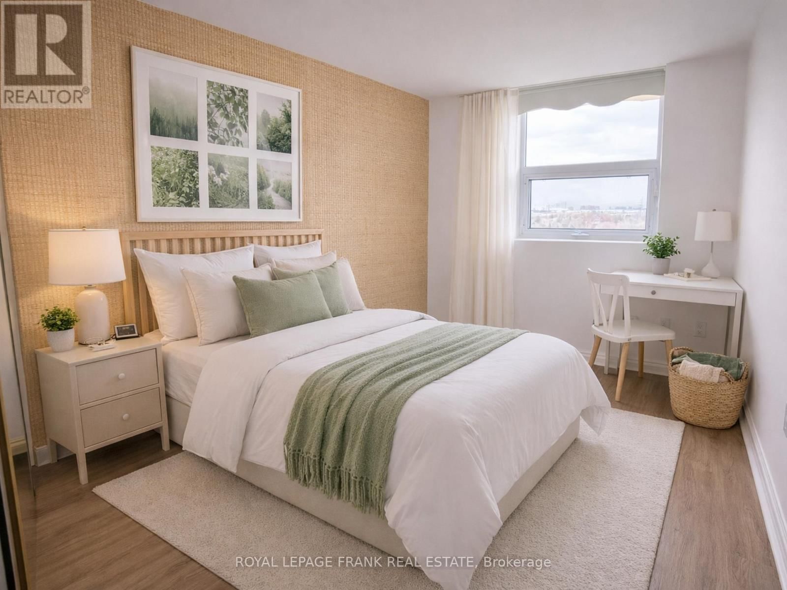 819 - 20 DEAN PARK ROAD Image 11