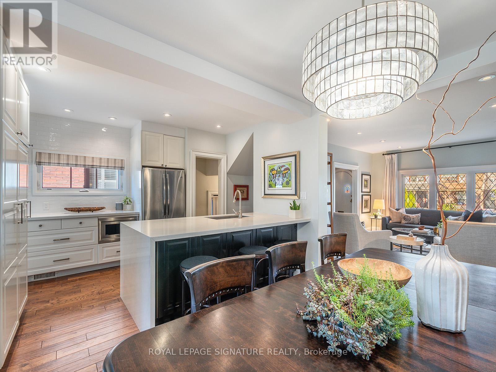 390 KINGSWOOD ROAD Image 3