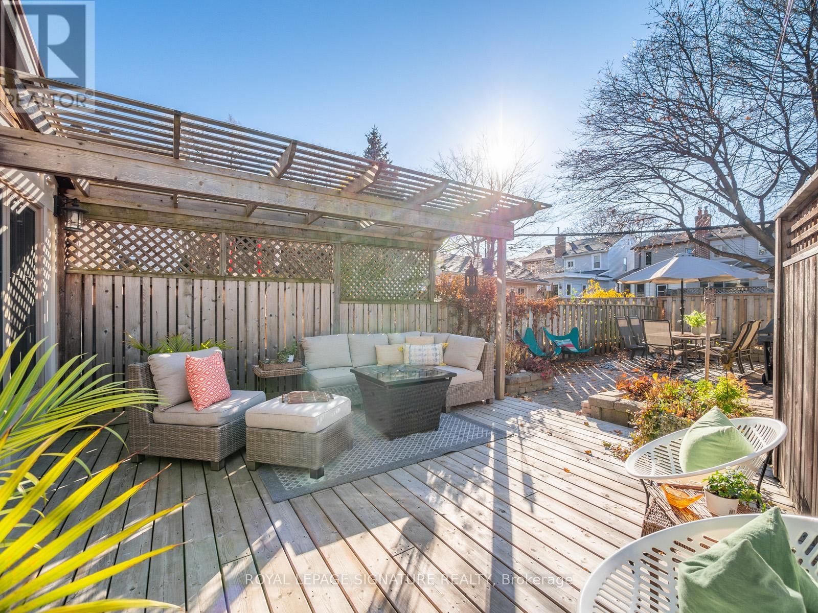 390 KINGSWOOD ROAD Image 33