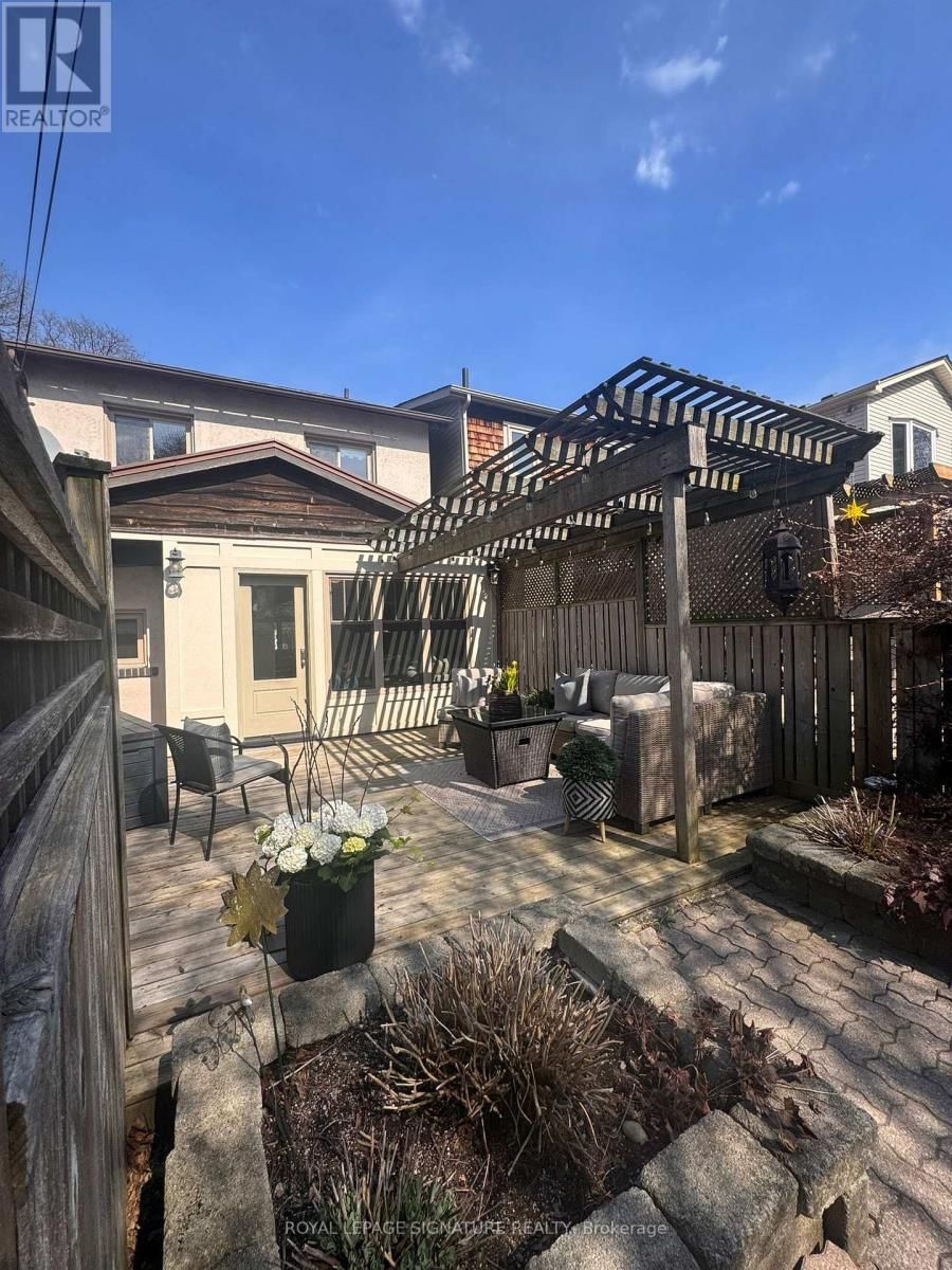 390 KINGSWOOD ROAD Image 37