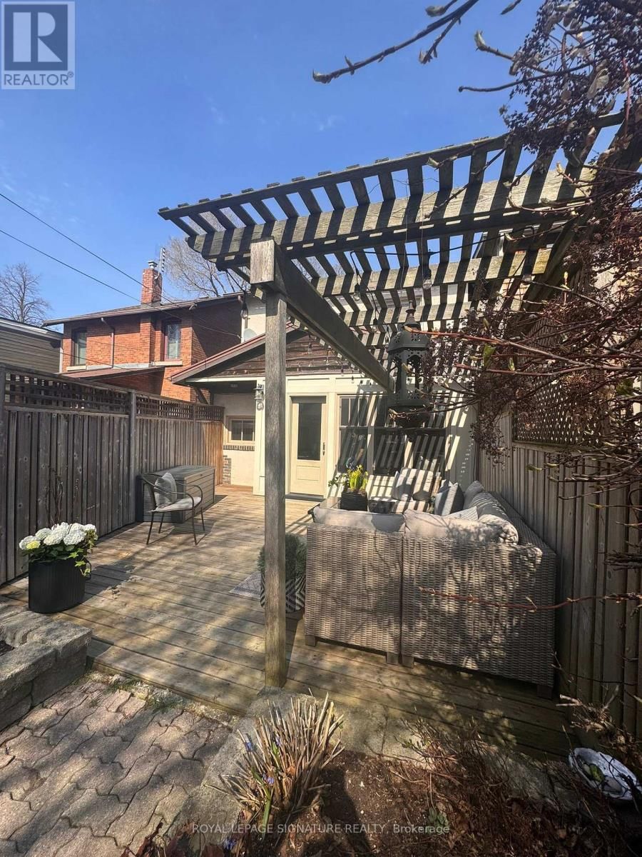 390 KINGSWOOD ROAD Image 38