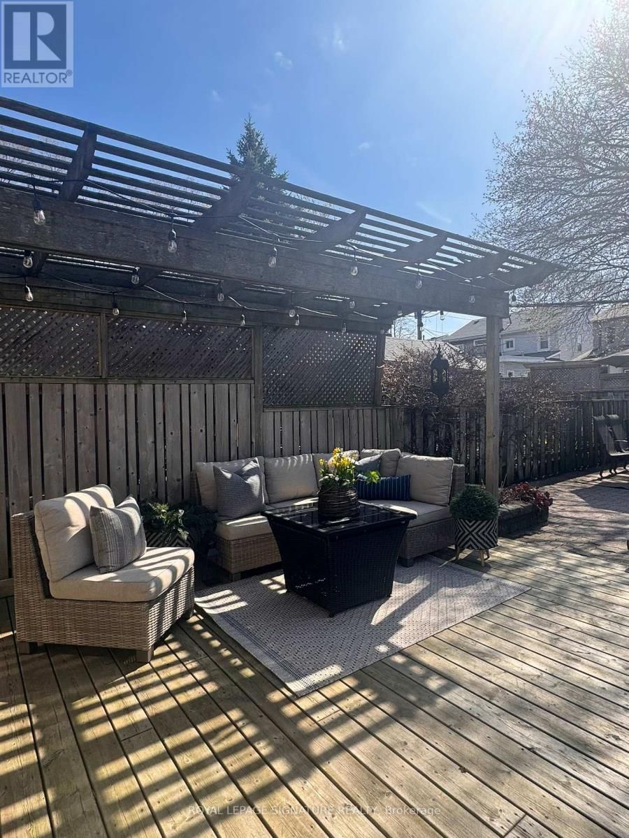 390 KINGSWOOD ROAD Image 39