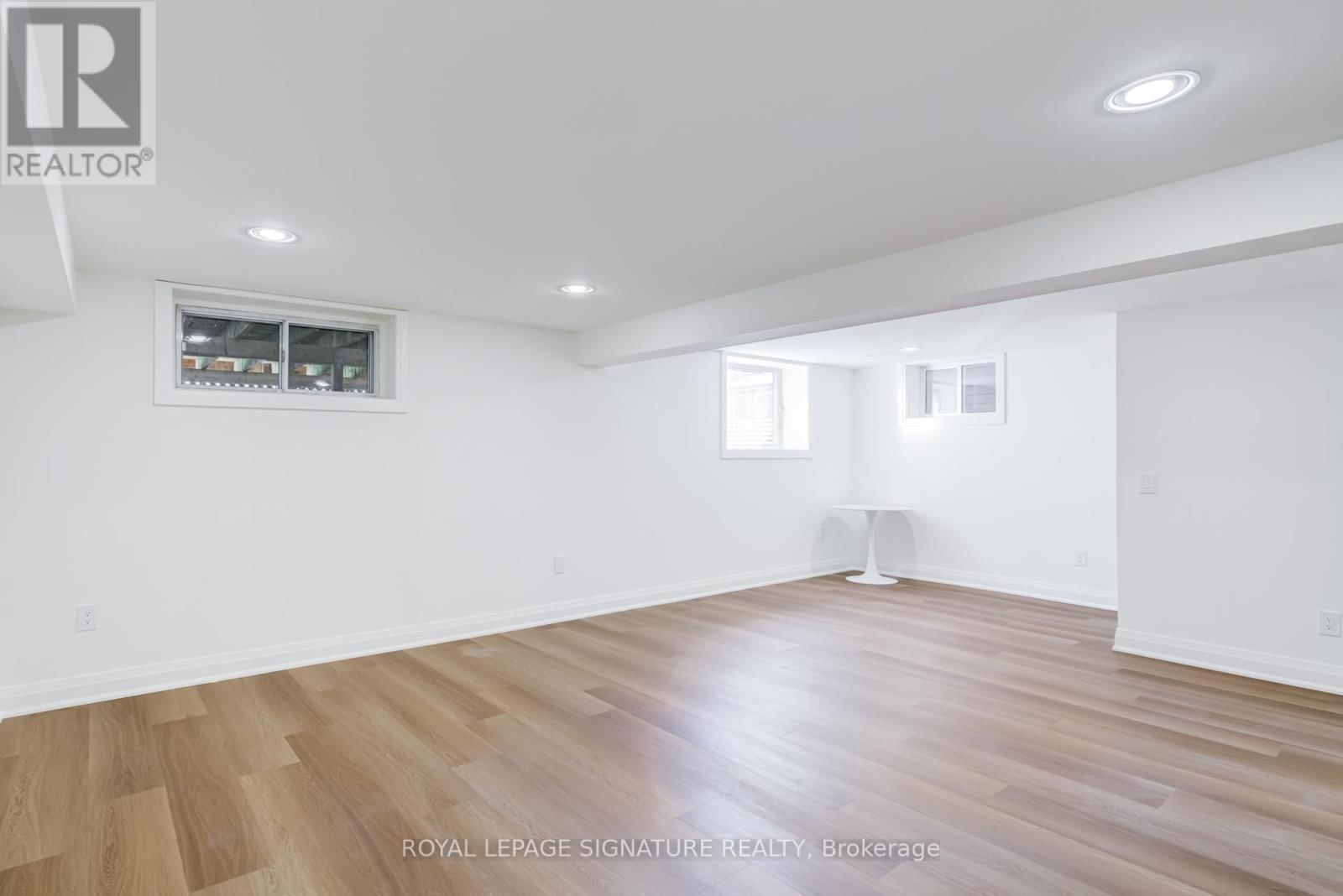 63 PACKARD BOULEVARD Image 13