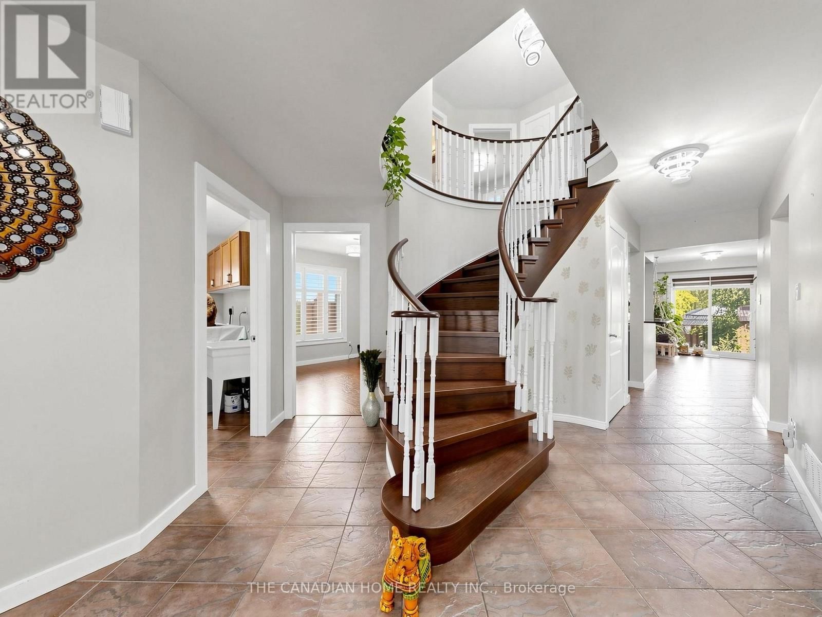 19 WIGSTON COURT Image 16