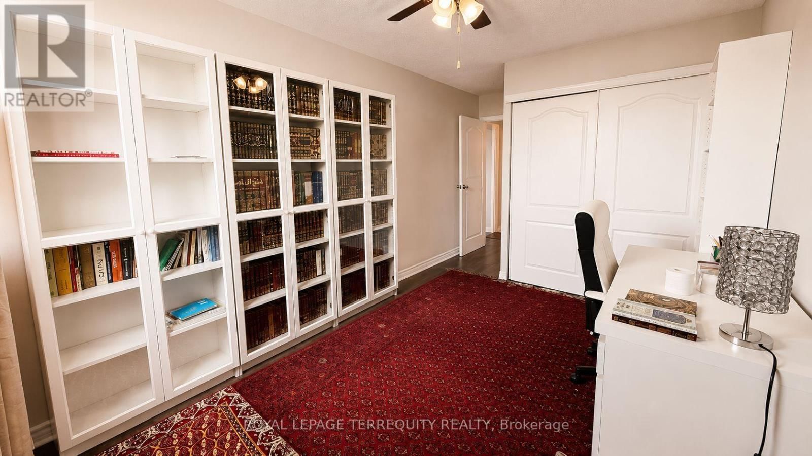 409 - 100 WINGARDEN COURT Image 3