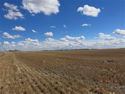 Image #1 of Commercial for Sale at Southeast Twp 560 Rr 252, Sturgeon, Alberta