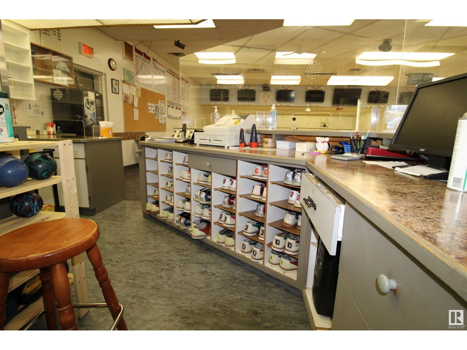 Image #1 of Business for Sale at 4906 49 Av, St. Paul Town, Alberta