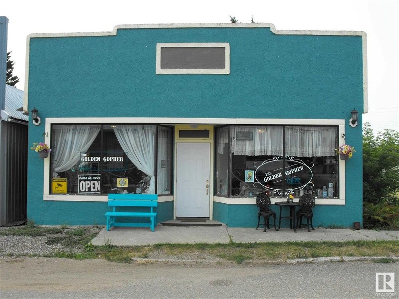 Image #1 of Restaurant for Sale at 18 Centre St, Derwent, Alberta
