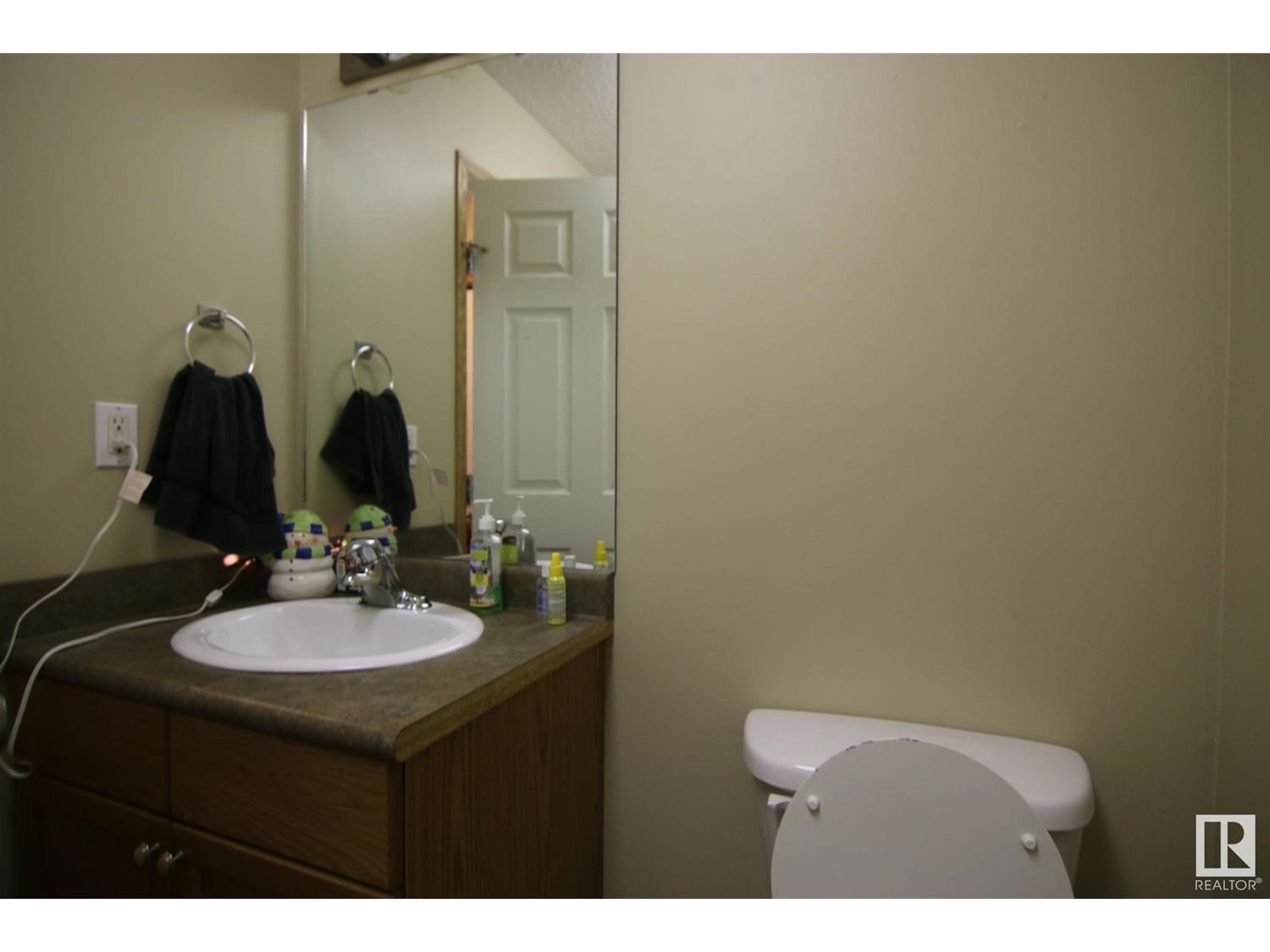 Image #1 of Business for Sale at 5079/5075 47 Av, Lamont, Alberta