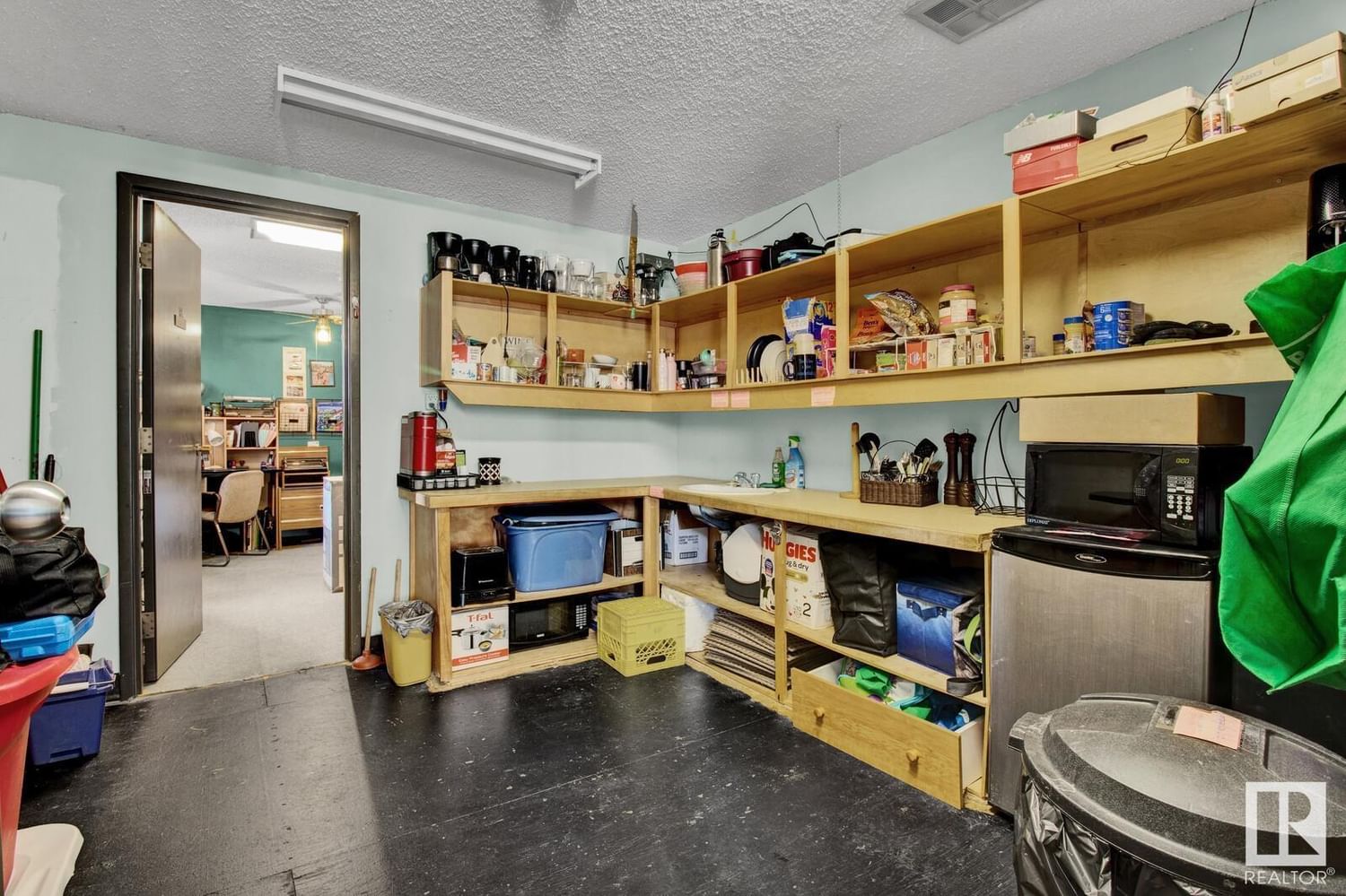 Image #1 of Business for Sale at 5102 50 Av, Andrew, Alberta
