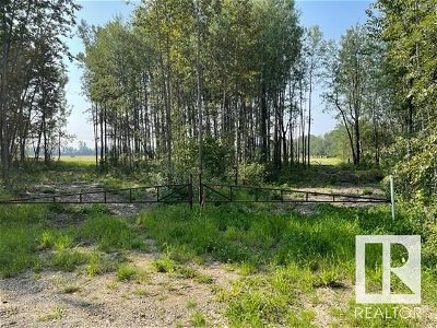 Image #1 of Commercial for Sale at 621 54426 Rge Rd 40, Lac Ste. Anne, Alberta