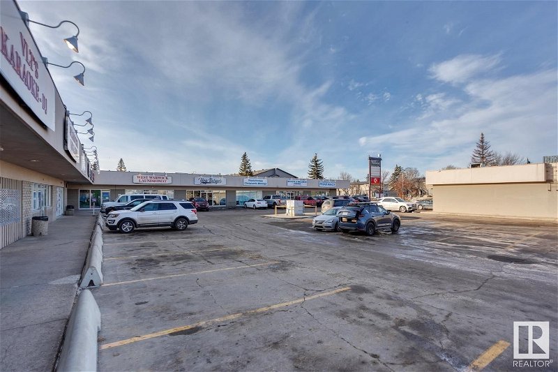 Image #1 of Restaurant for Sale at 15131 121 St Nw, Edmonton, Alberta