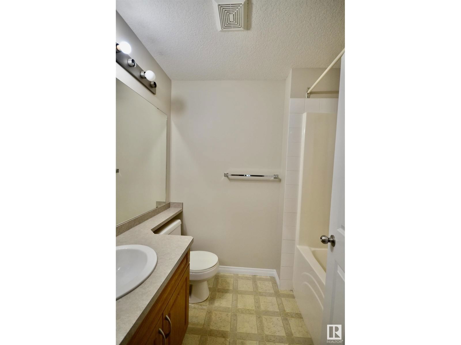 #309 - 9945 167 ST Image 15