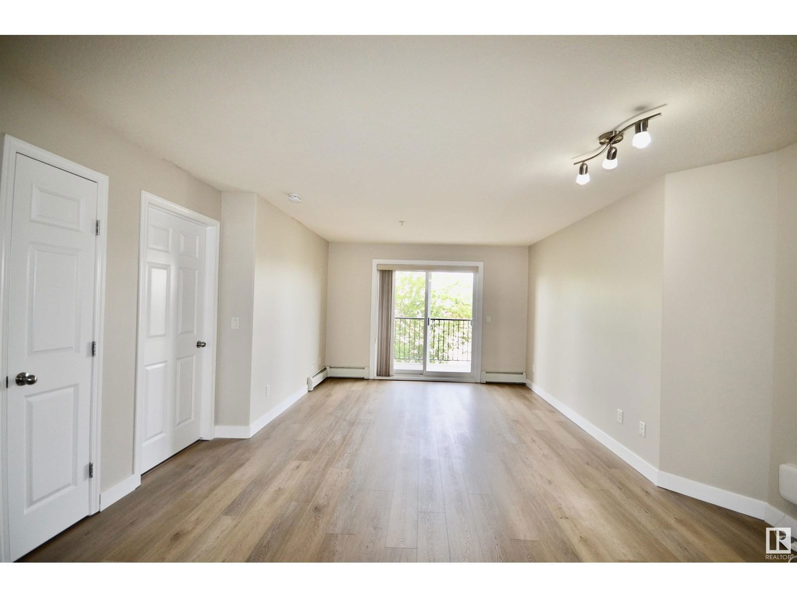 #309 - 9945 167 ST Image 2