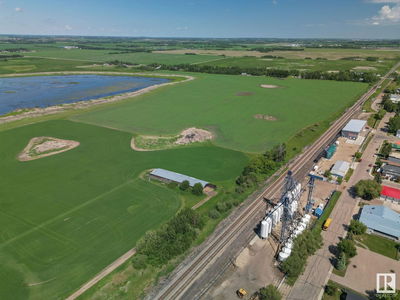 Image #1 of Commercial for Sale at W4 28 36 36 Nw, Red Deer, Alberta