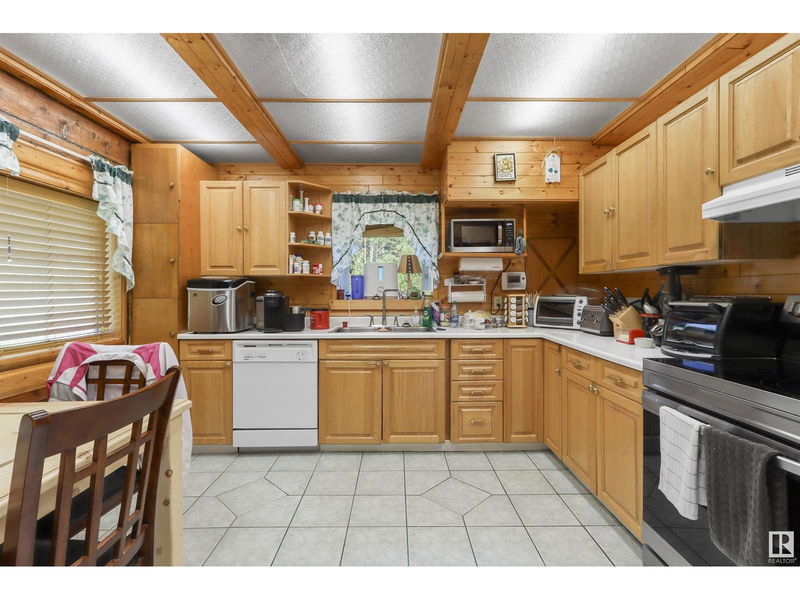Image #1 of Business for Sale at 4836a 53 Av, Cynthia, Alberta