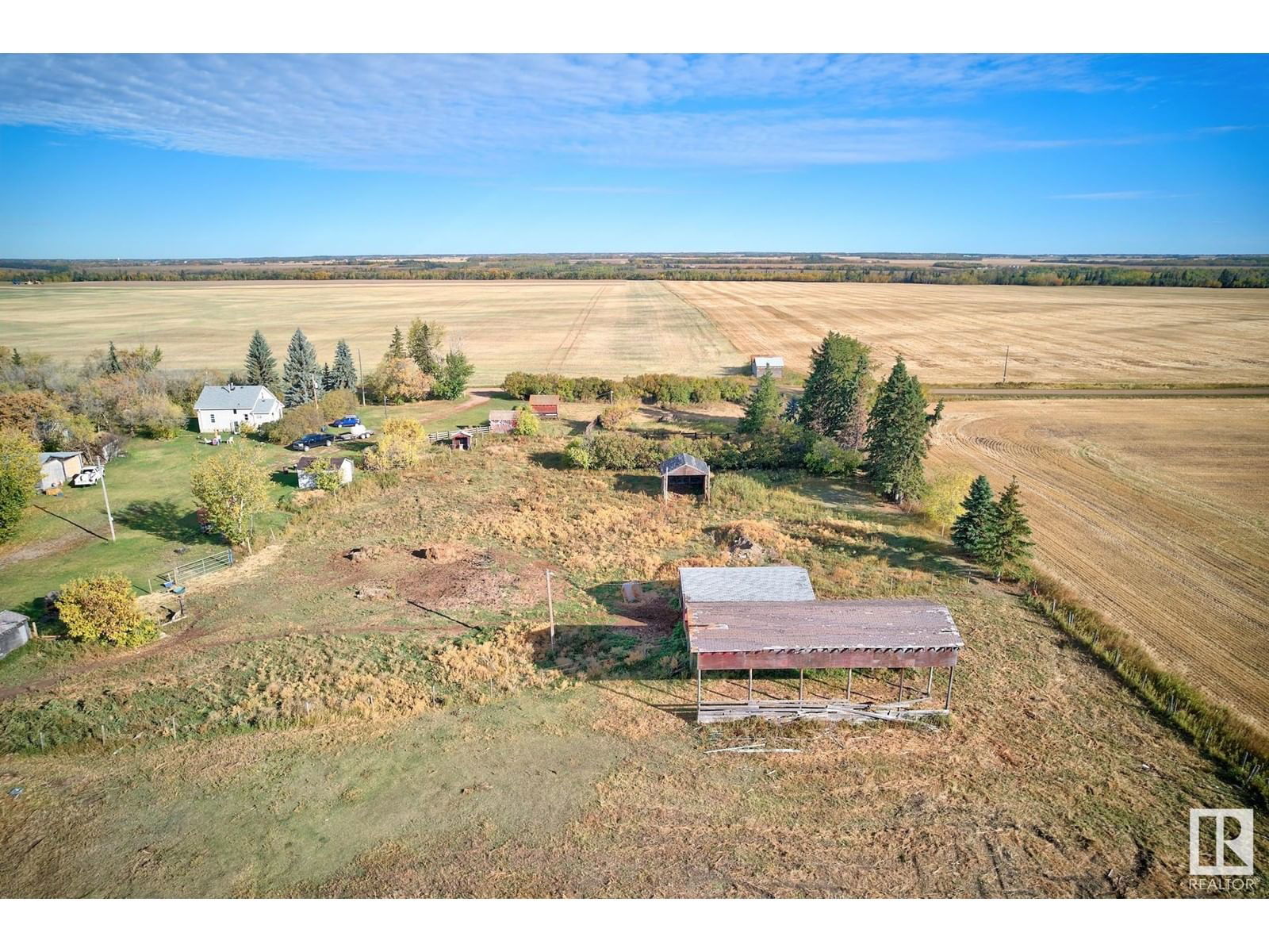 191043 TWP RD 584 Image 34