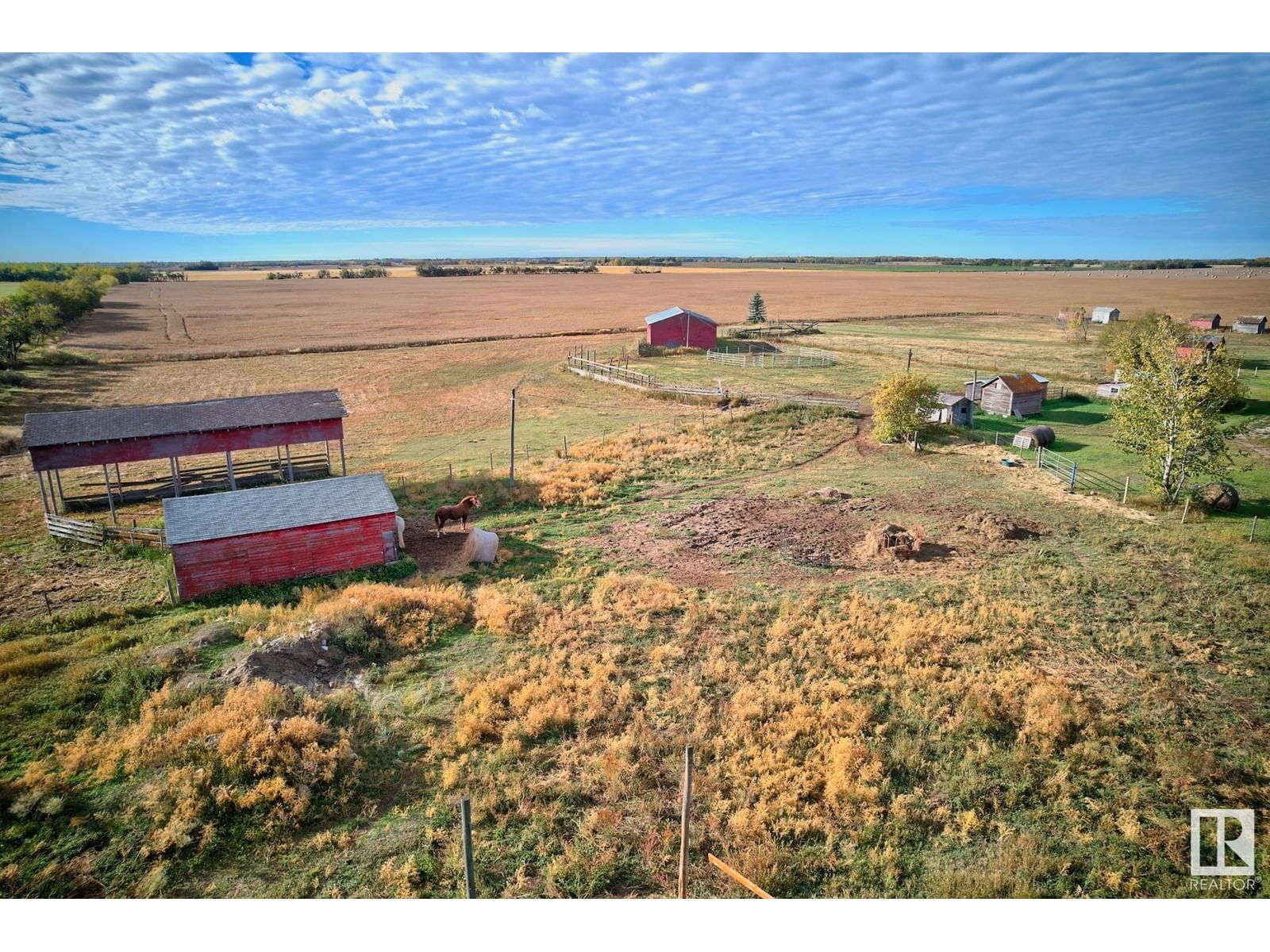 191043 TWP RD 584 Image 37