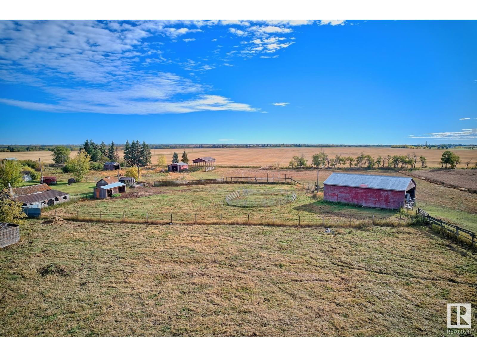 191043 TWP RD 584 Image 42