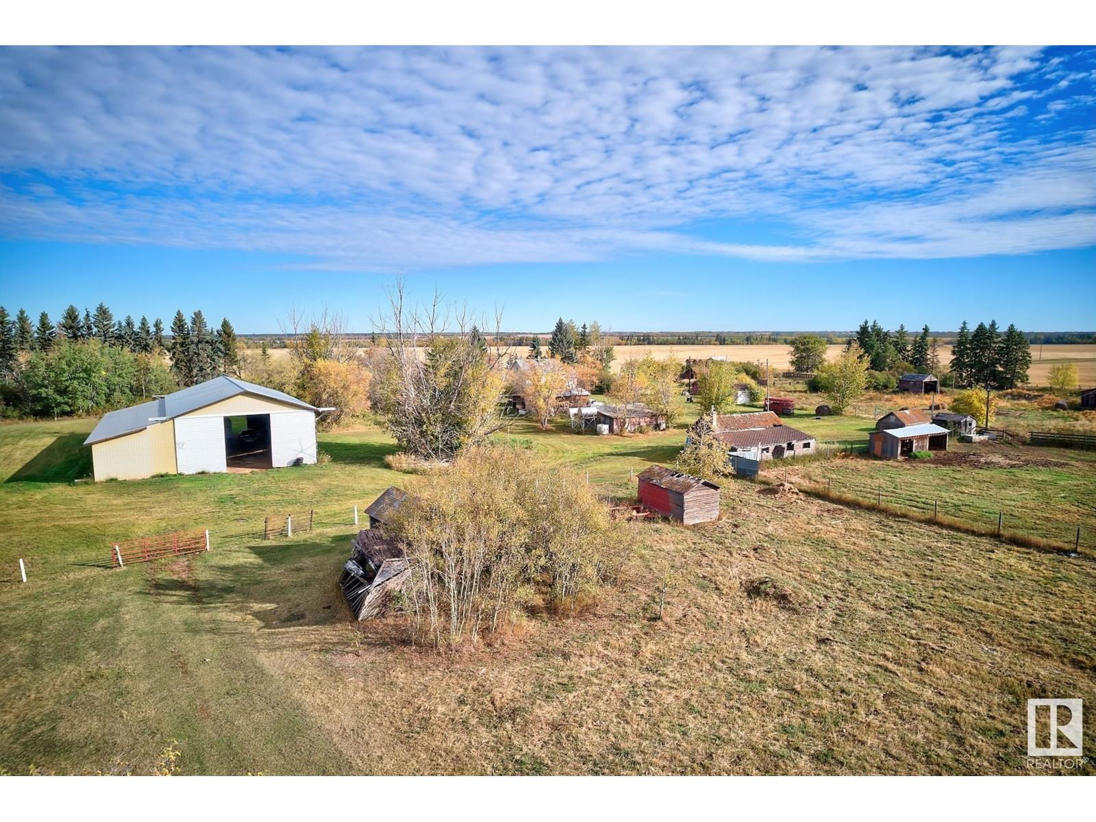 191043 TWP RD 584 Image 43