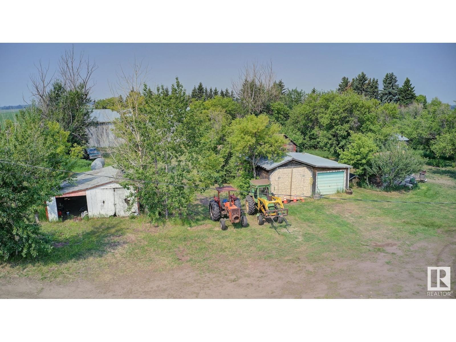 191043 TWP RD 584 Image 46