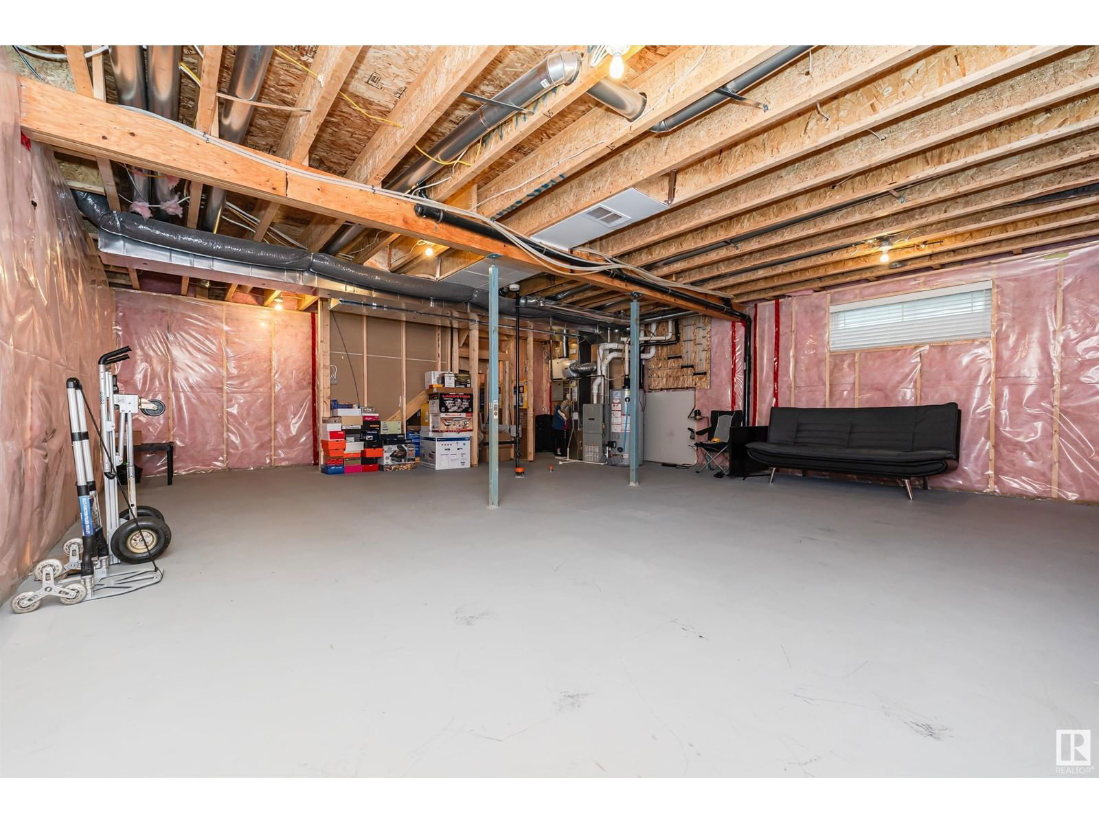 9815 224 ST NW Image 35