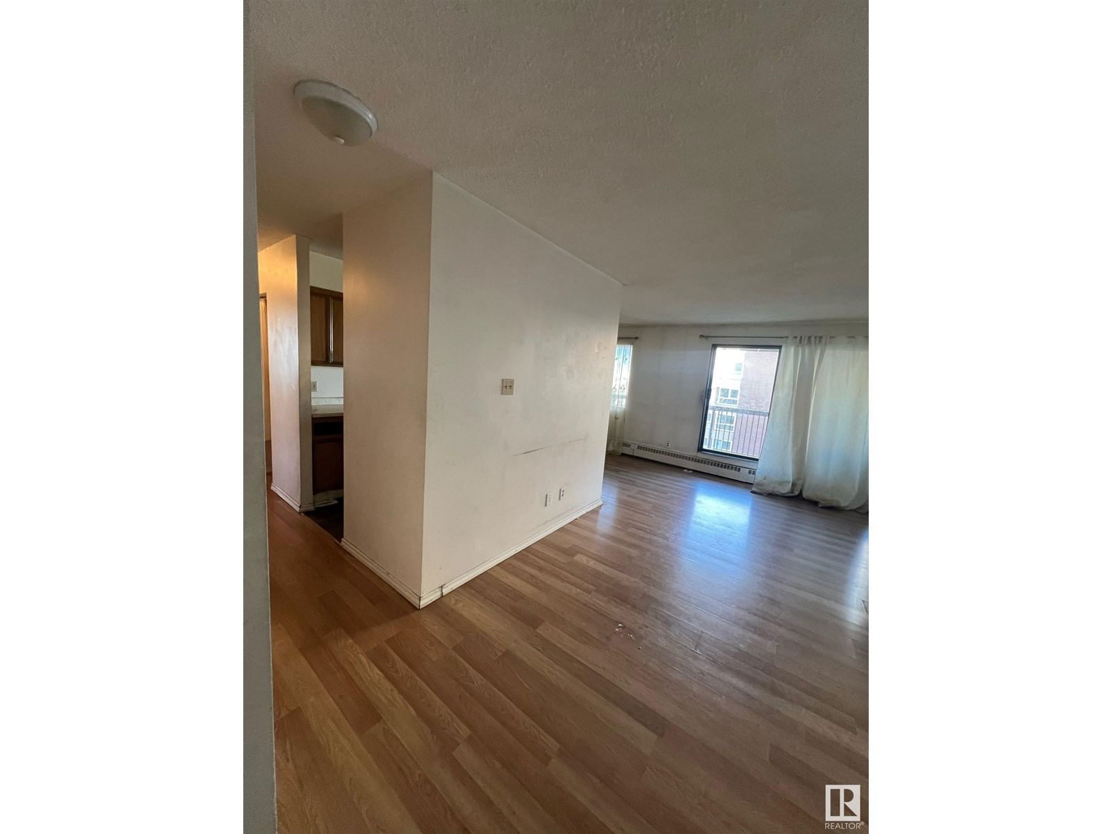 #703 12841 65 ST NW NW Image 5