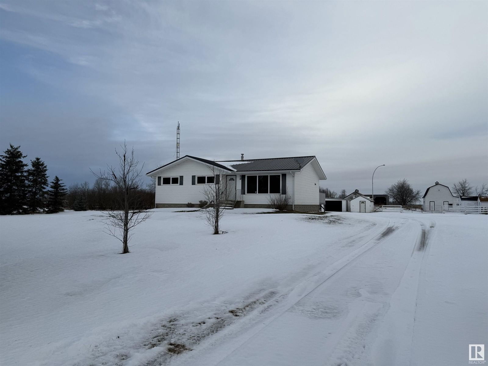 153080 TWP RD 565 Image 3